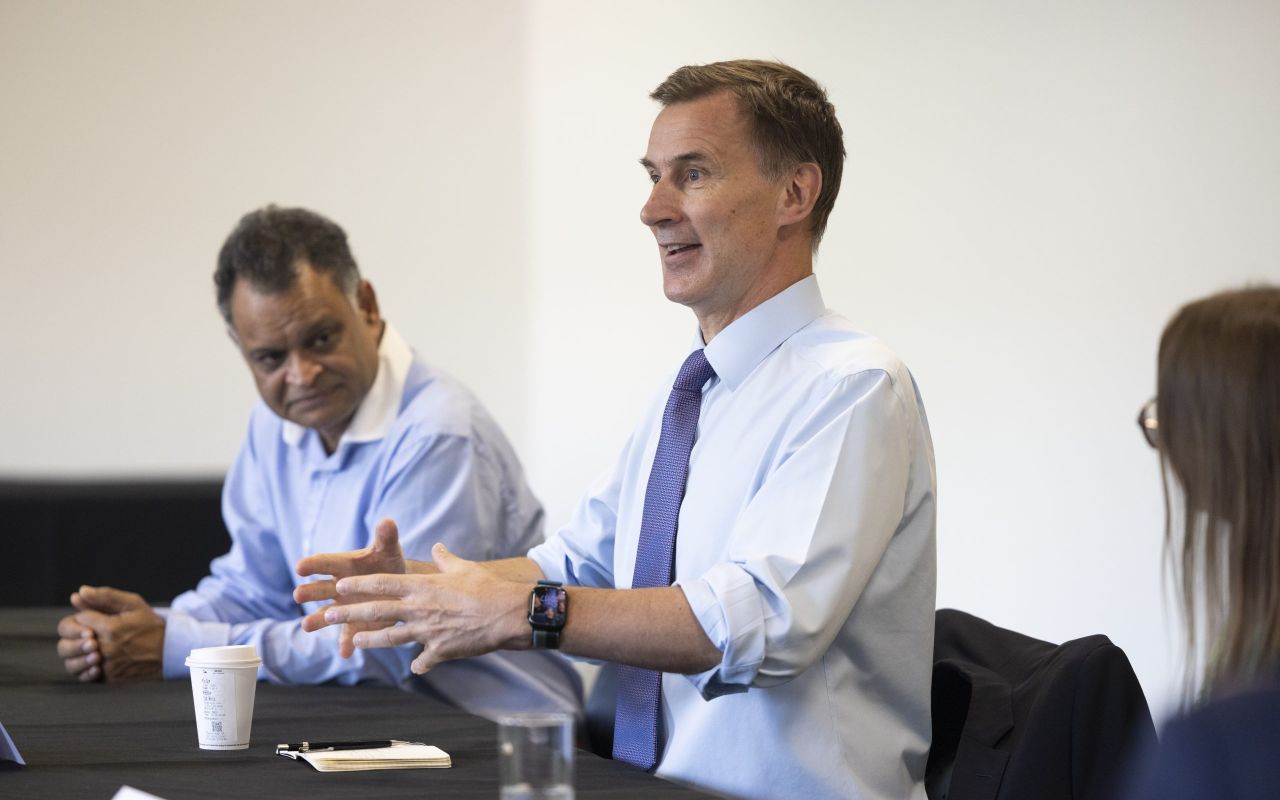 the-chancellor-visits-birmingham_roundtable with Green Leaves Logistics